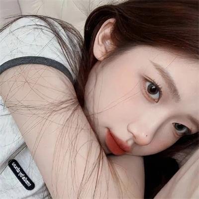 美女蛇岛求生